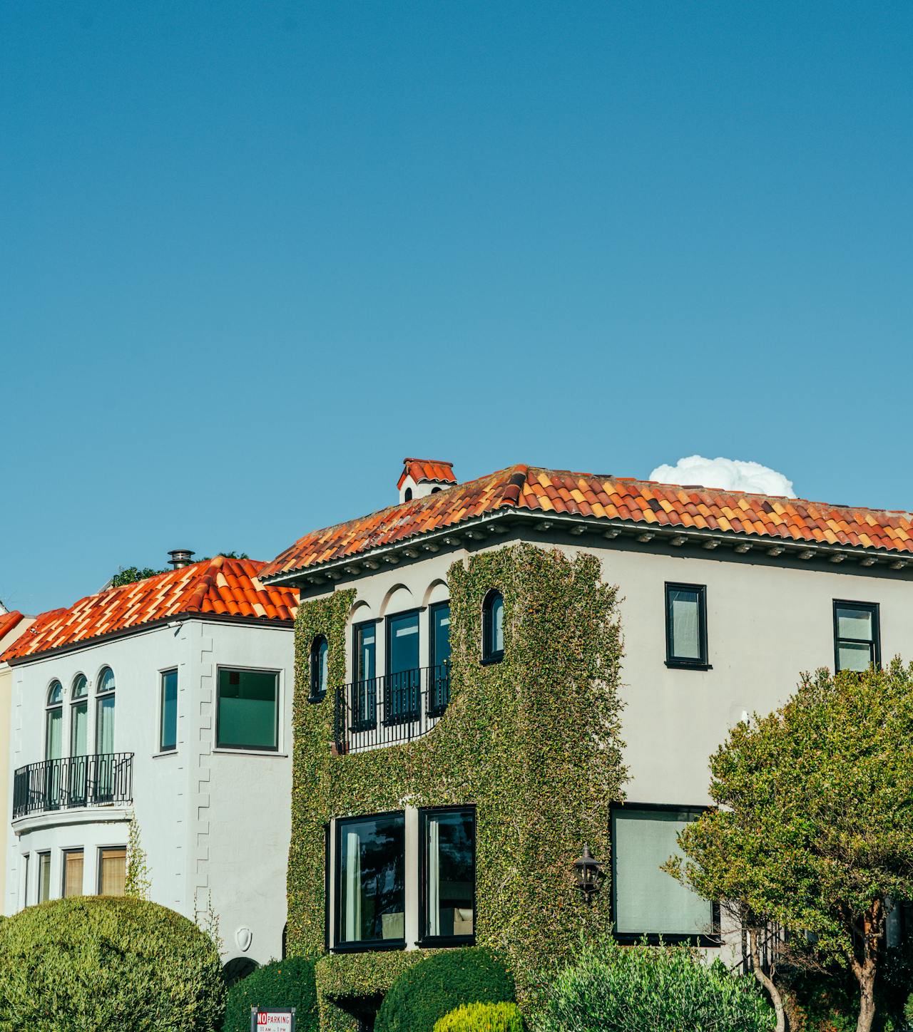 Santo Domingo - Gazcue 2BR Apartment with Parking (95 m2)